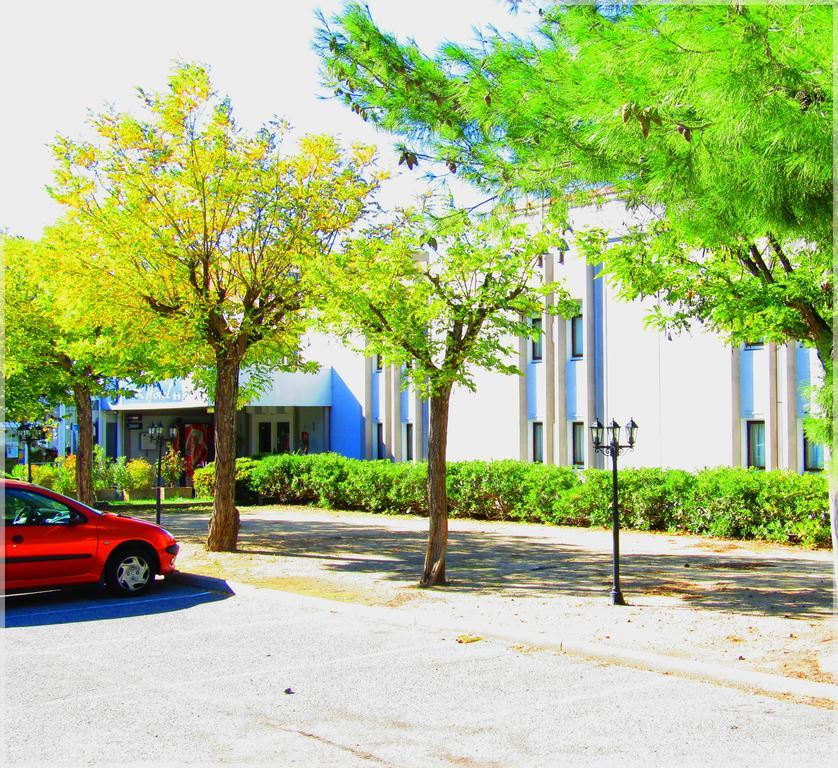 Aix Hotel آيكس أومبروفينس المظهر الخارجي الصورة